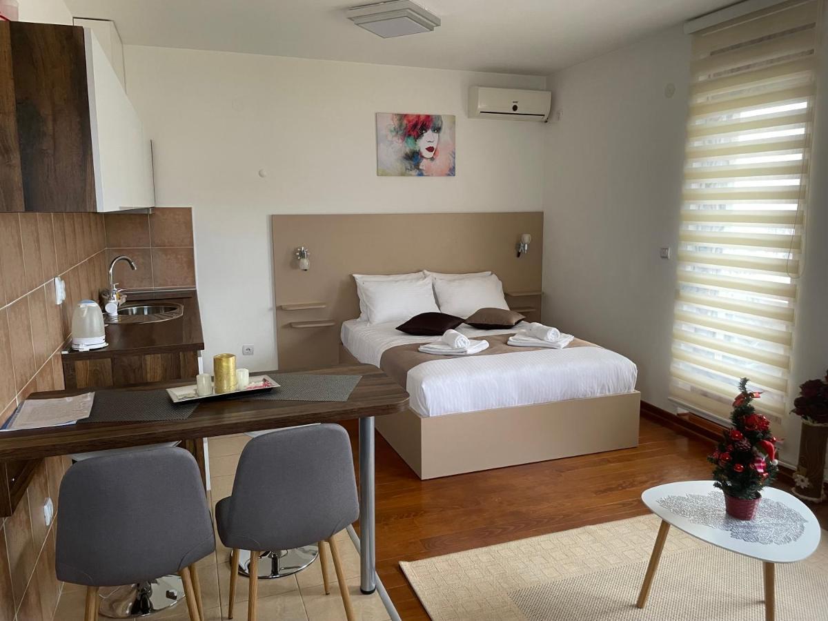 Imperia Apartments Vrnjacka Banja Bagian luar foto